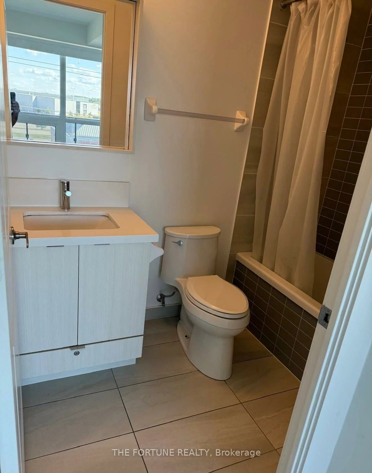4677, Glen Erin, Central Erin Mills, Mississauga