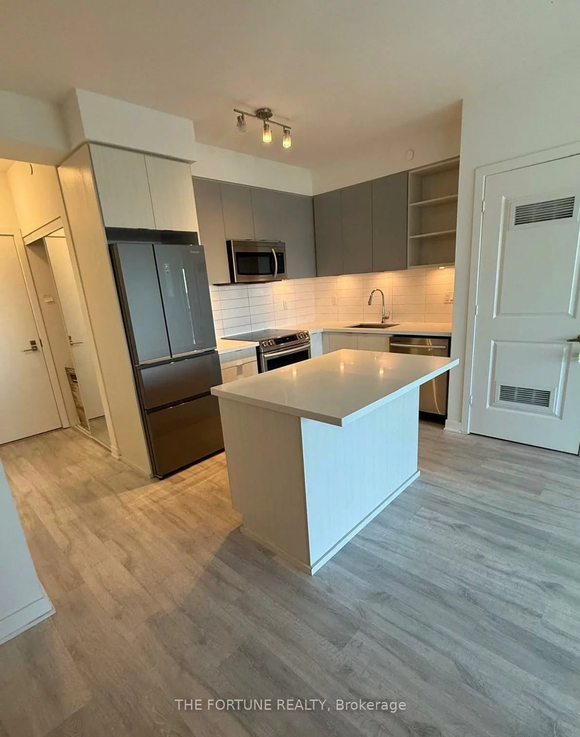 4677, Glen Erin, Central Erin Mills, Mississauga