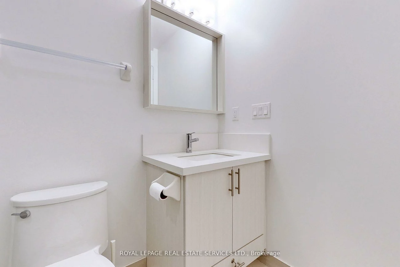 4677, Glen Erin, Central Erin Mills, Mississauga