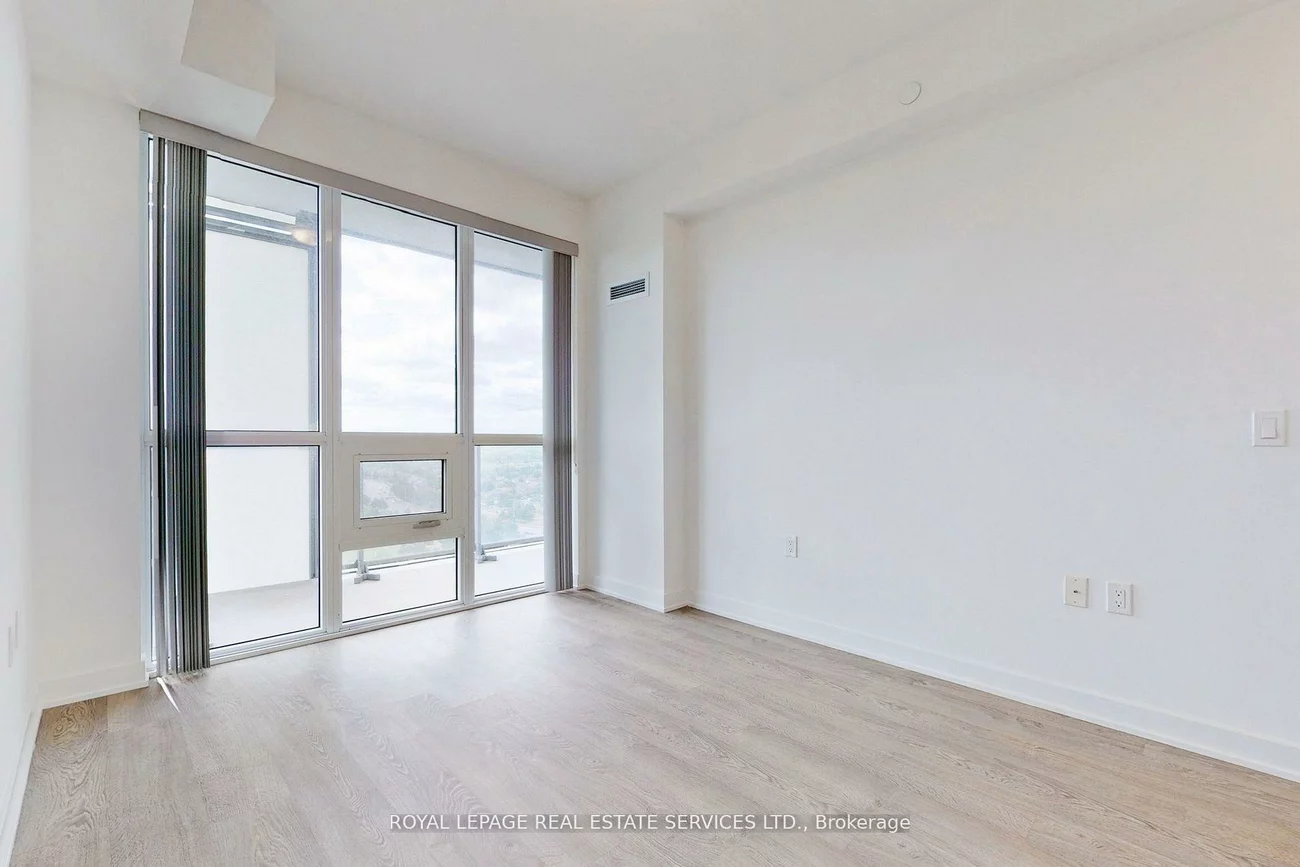 4677, Glen Erin, Central Erin Mills, Mississauga