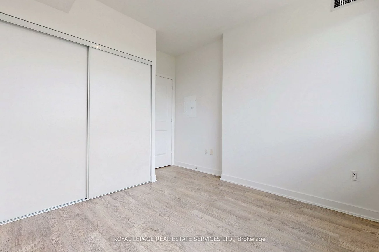 4677, Glen Erin, Central Erin Mills, Mississauga