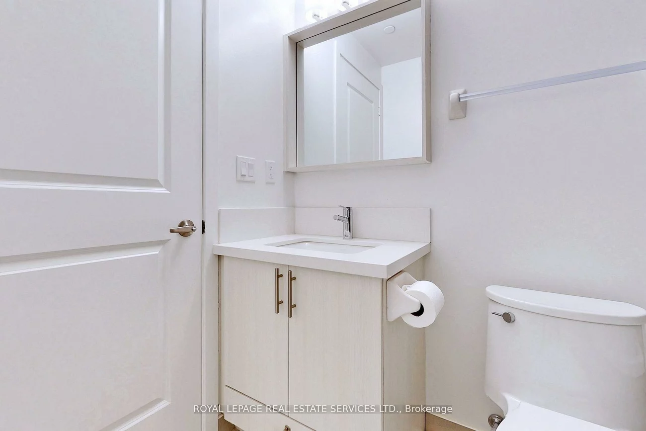 4677, Glen Erin, Central Erin Mills, Mississauga
