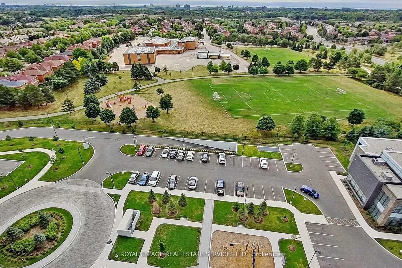 4677, Glen Erin, Central Erin Mills, Mississauga