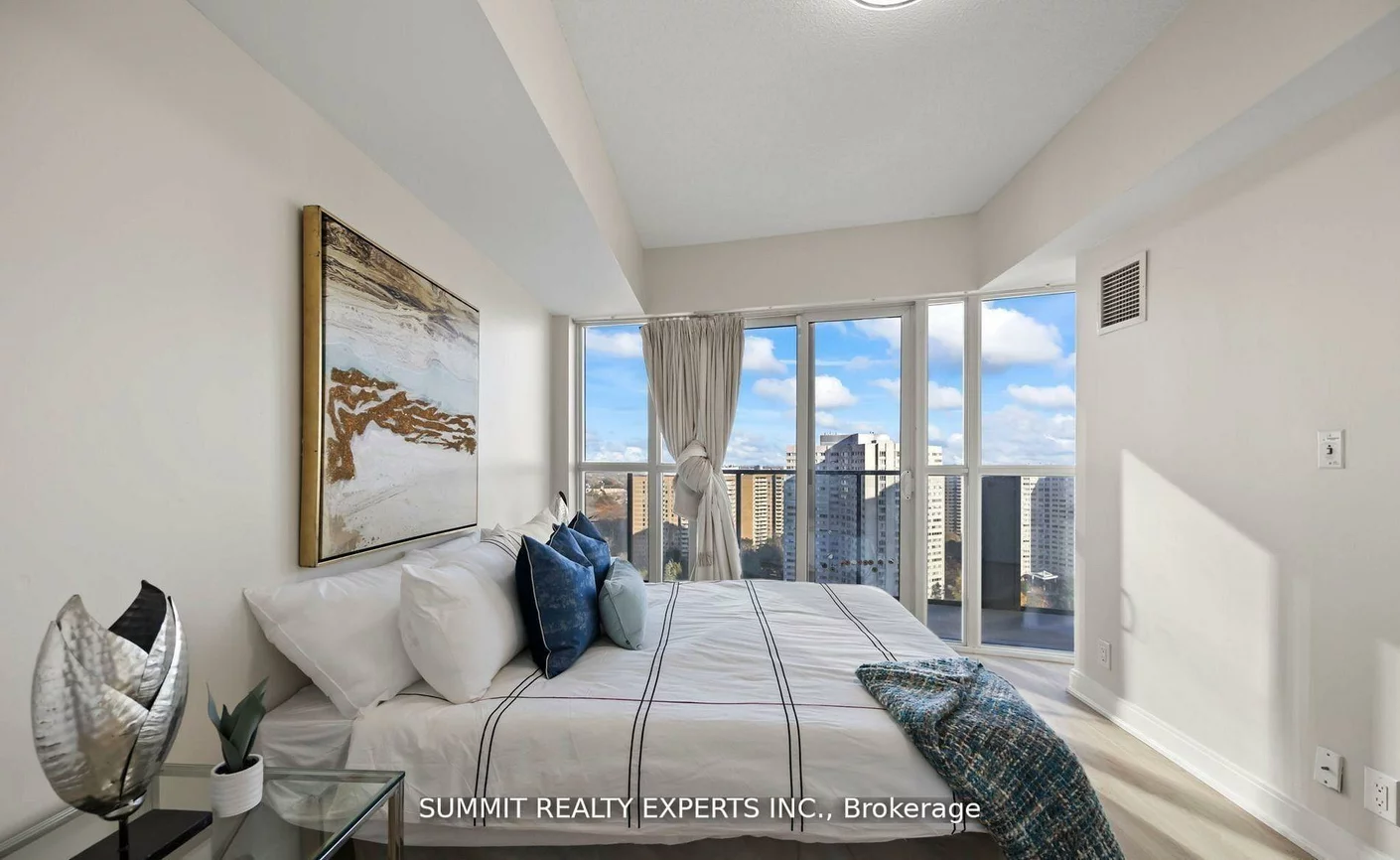 60, Absolute, City Centre, Mississauga
