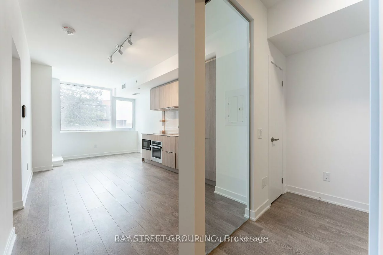 28, Ann, Port Credit, Mississauga