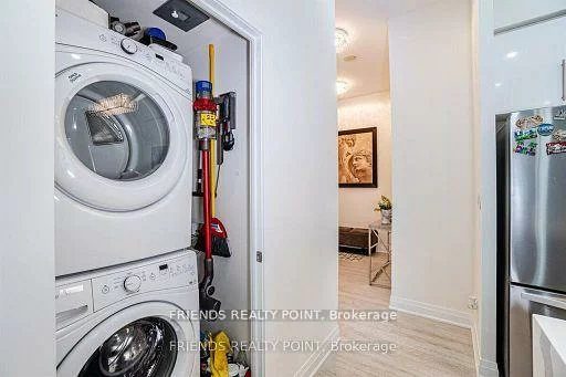 4011, Brickstone, City Centre, Mississauga