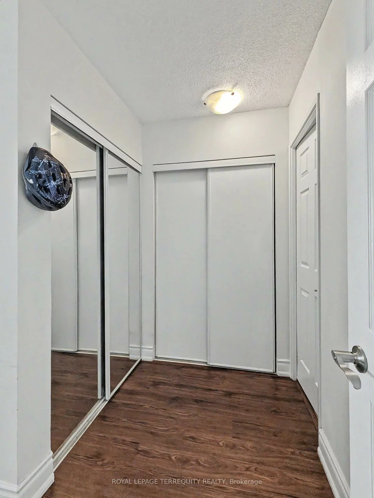 2155, Burnhamthorpe, Erin Mills, Mississauga