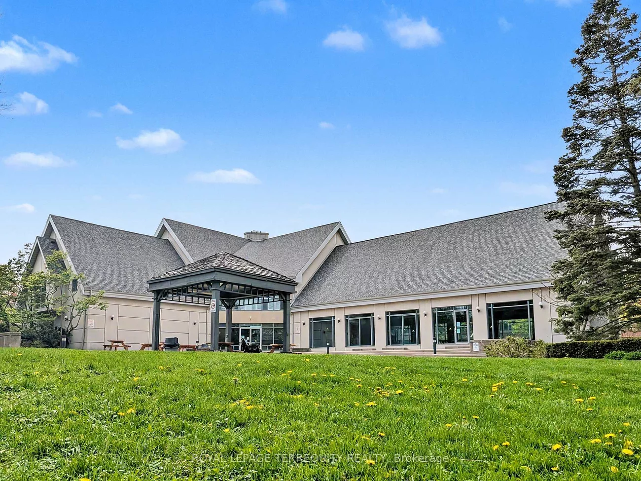 2155, Burnhamthorpe, Erin Mills, Mississauga