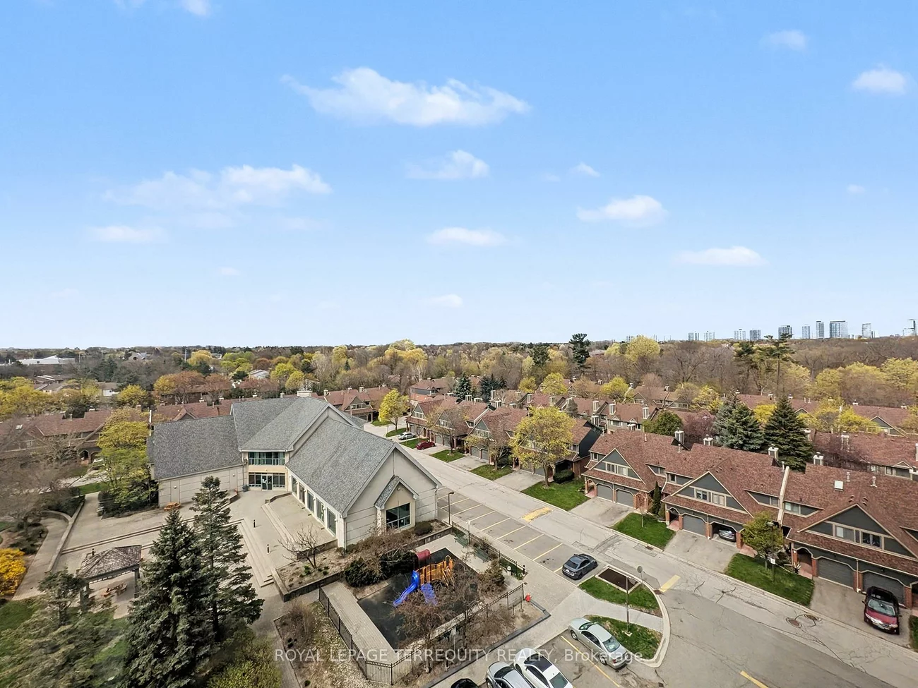 2155, Burnhamthorpe, Erin Mills, Mississauga