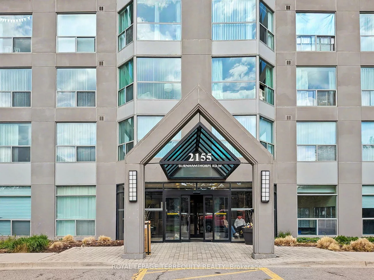 2155, Burnhamthorpe, Erin Mills, Mississauga