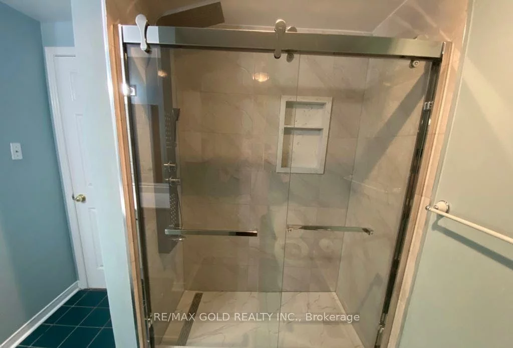 2550, Thomas, Central Erin Mills, Mississauga