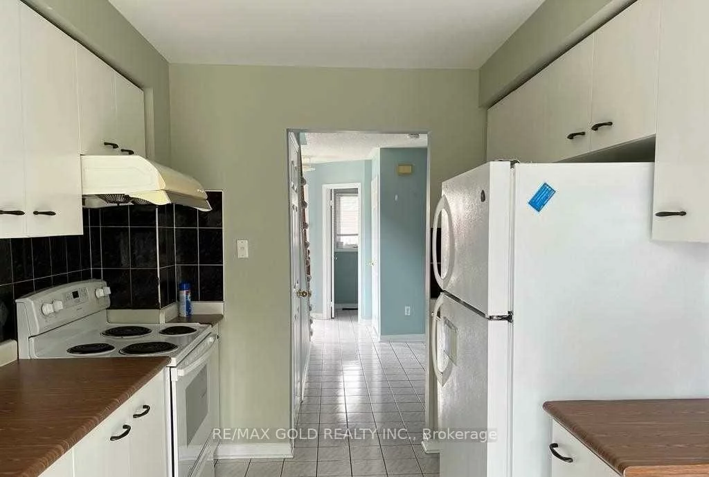 2550, Thomas, Central Erin Mills, Mississauga