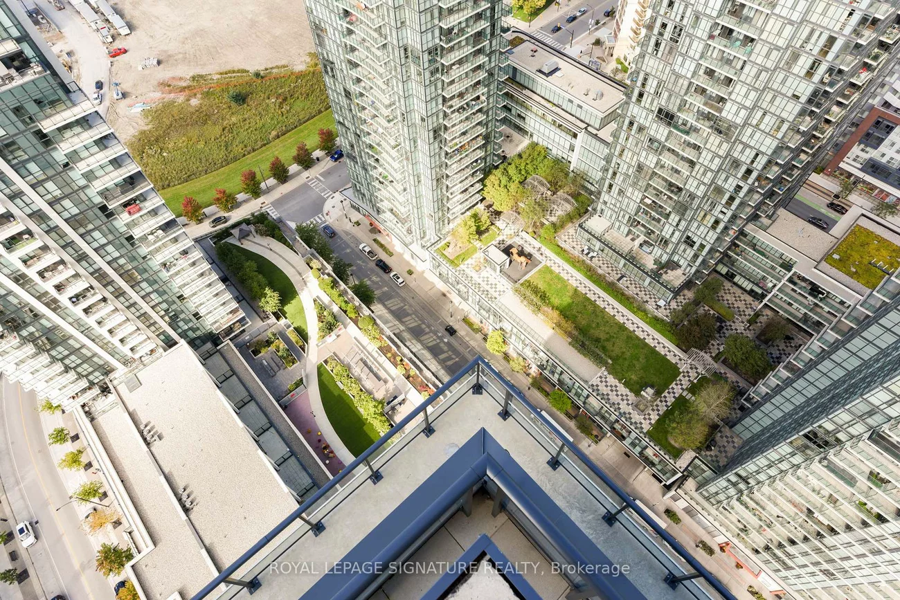 4055, Parkside Village, City Centre, Mississauga