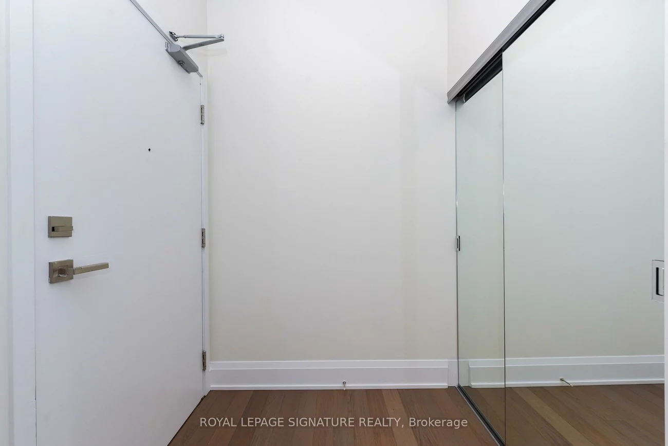 4055, Parkside Village, City Centre, Mississauga