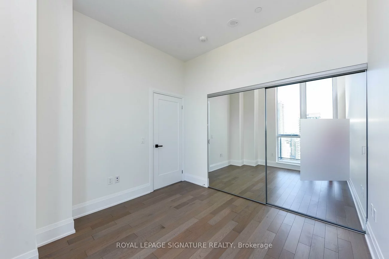 4055, Parkside Village, City Centre, Mississauga
