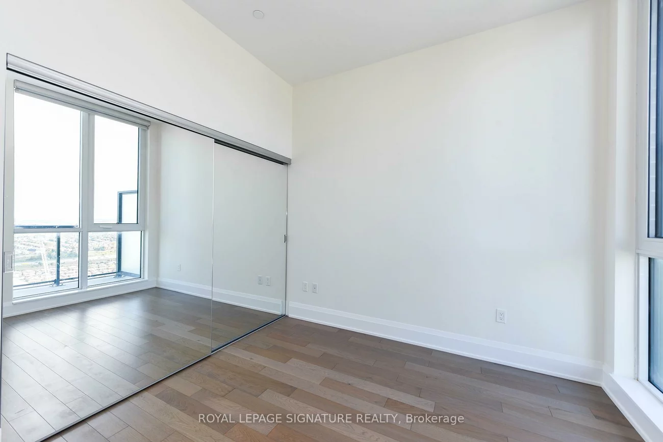 4055, Parkside Village, City Centre, Mississauga