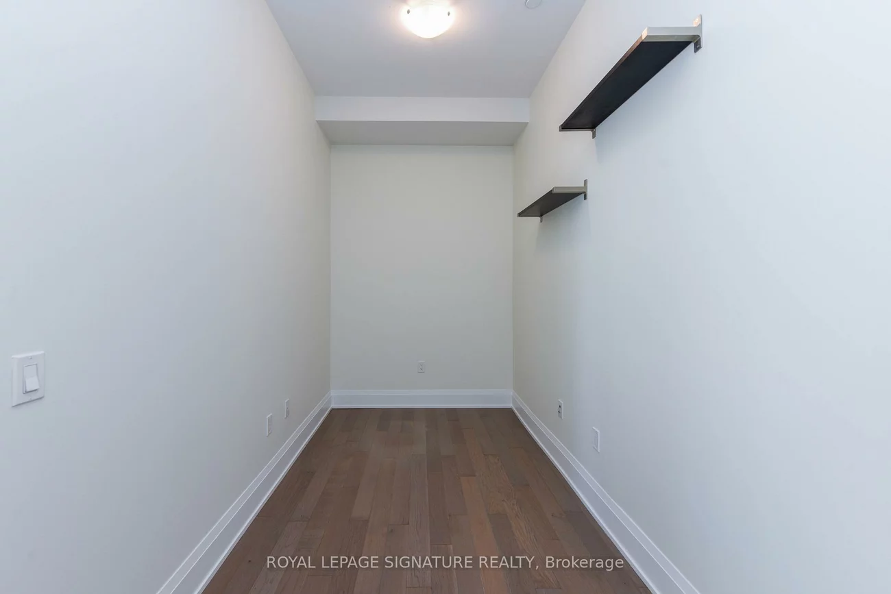 4055, Parkside Village, City Centre, Mississauga