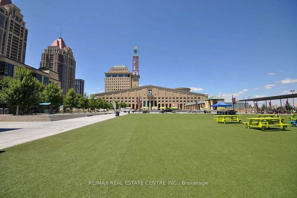 3985, Grand Park, City Centre, Mississauga