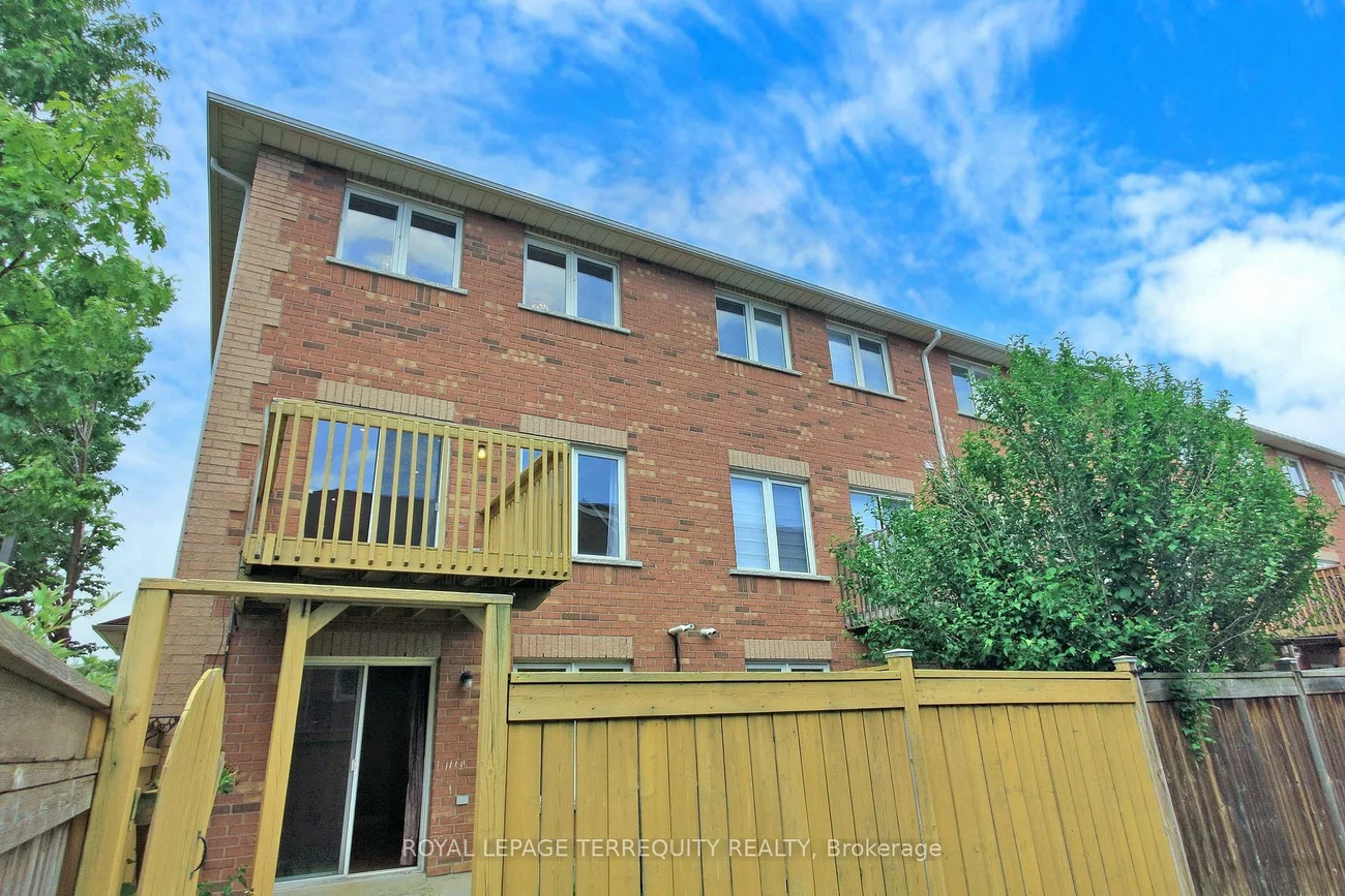 1130, Cawthra, Mineola, Mississauga