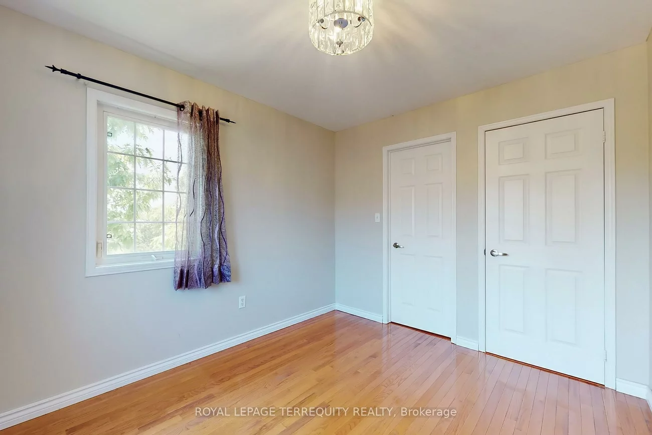 1130, Cawthra, Mineola, Mississauga