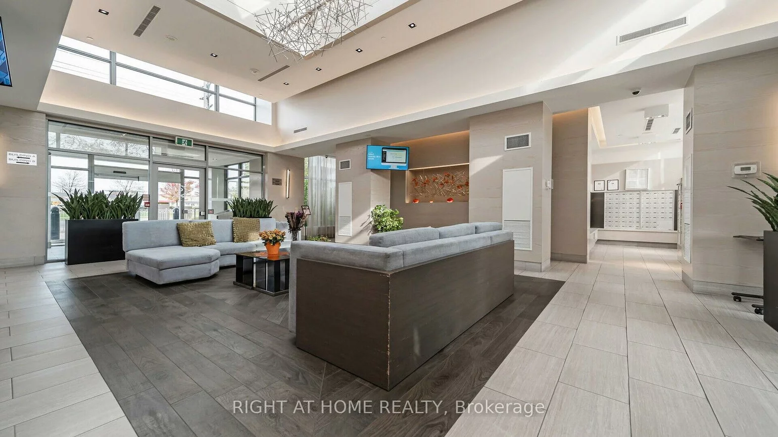 4655, Glen Erin, Central Erin Mills, Mississauga