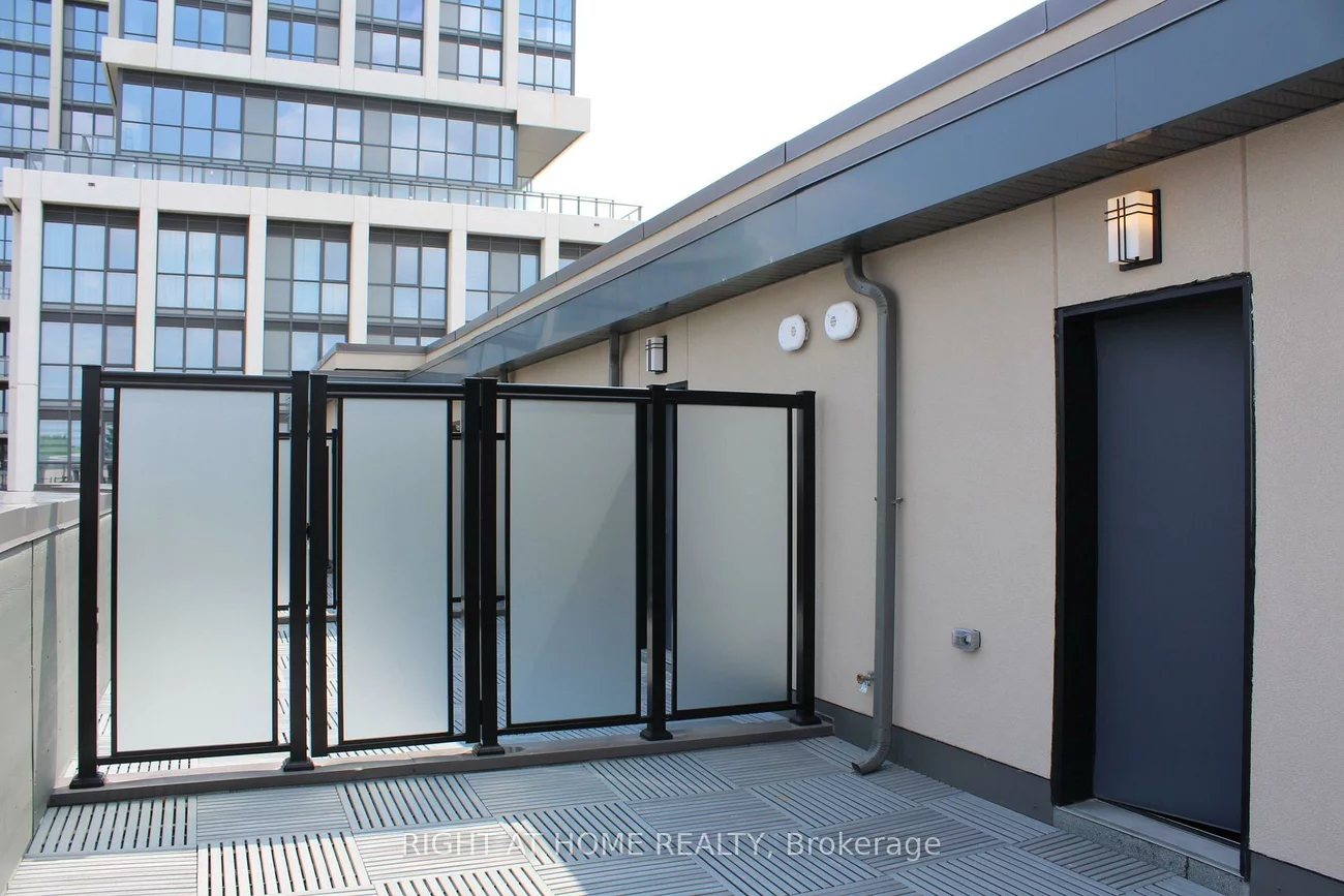 1075, Douglas Mccurdy, Lakeview, Mississauga