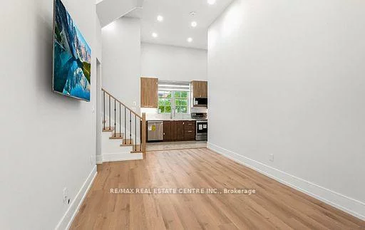 271, Queen, Streetsville, Mississauga
