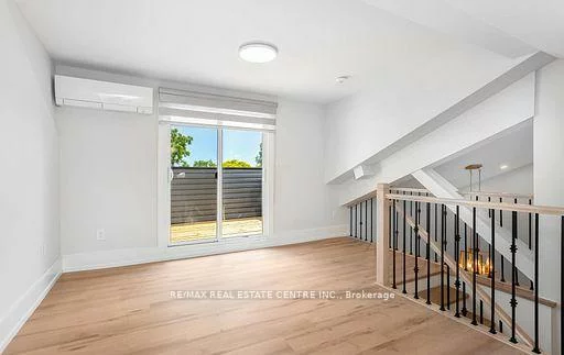 271, Queen, Streetsville, Mississauga