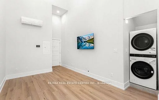 271, Queen, Streetsville, Mississauga