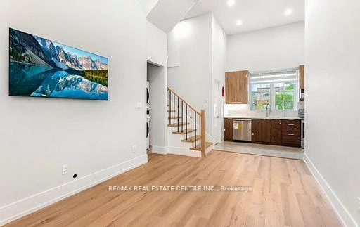 271, Queen, Streetsville, Mississauga