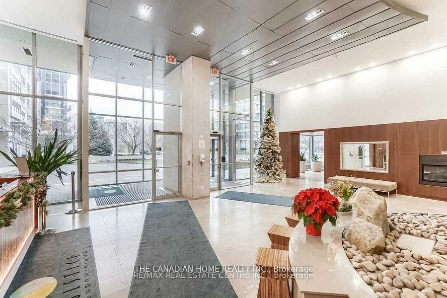 225, Webb, City Centre, Mississauga