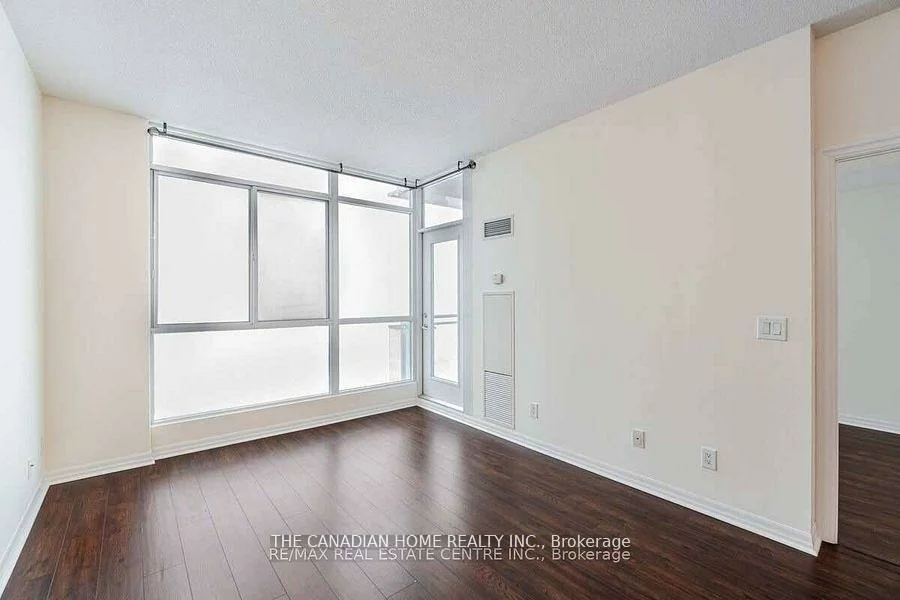 225, Webb, City Centre, Mississauga