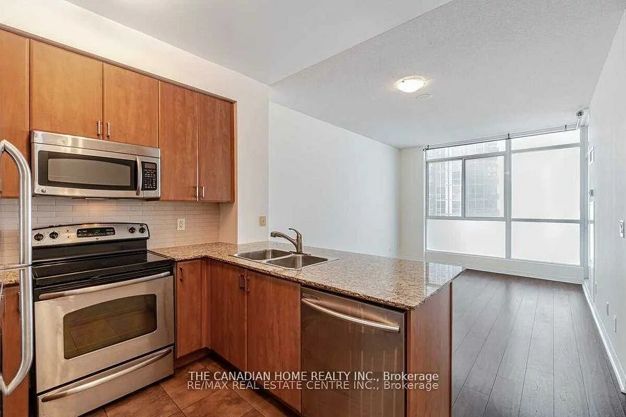 225, Webb, City Centre, Mississauga