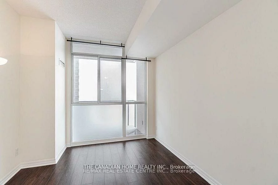 225, Webb, City Centre, Mississauga