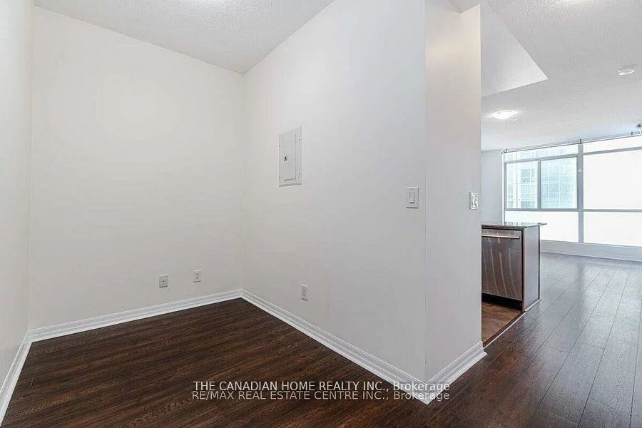 225, Webb, City Centre, Mississauga