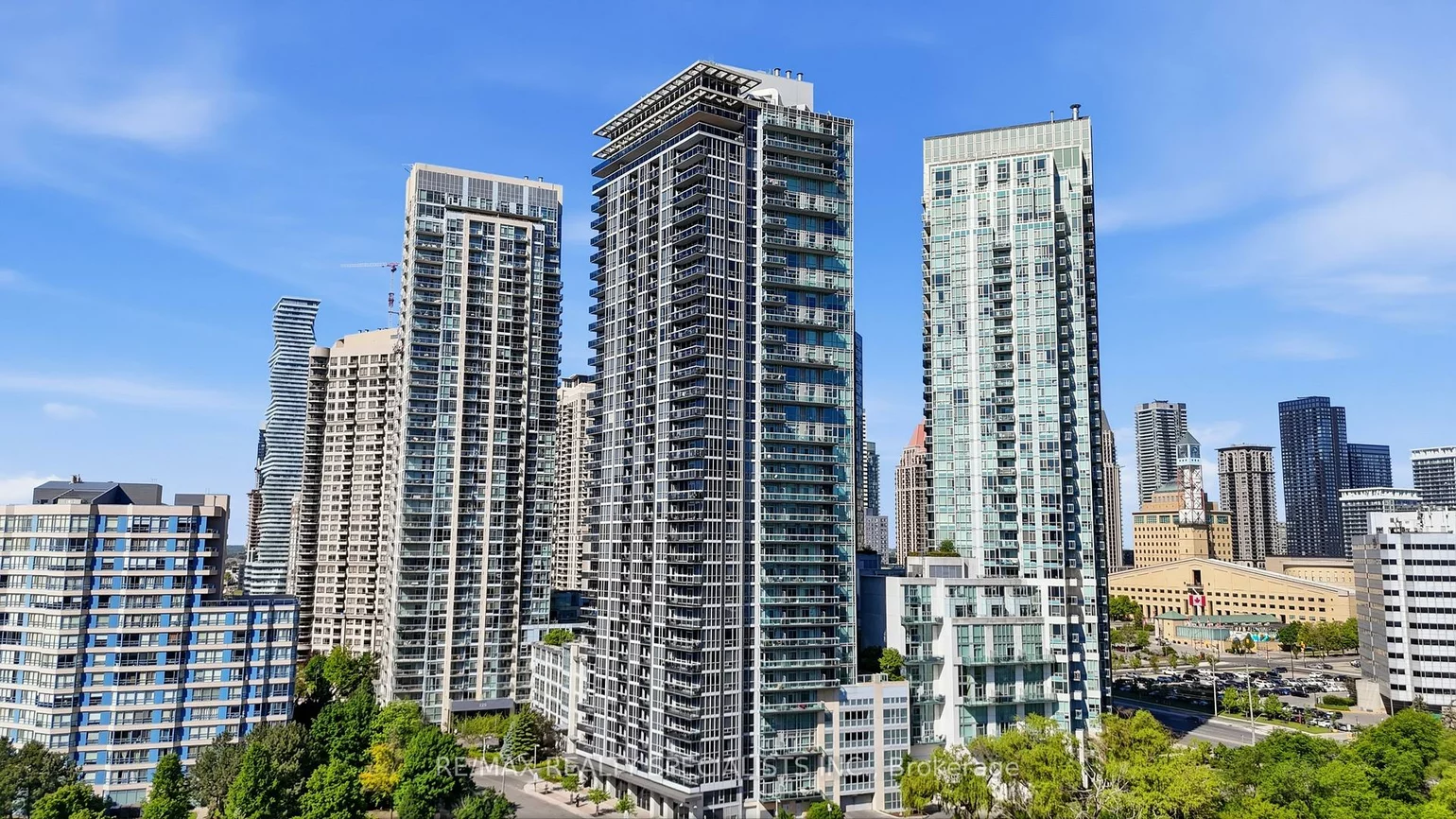 223, Webb, City Centre, Mississauga