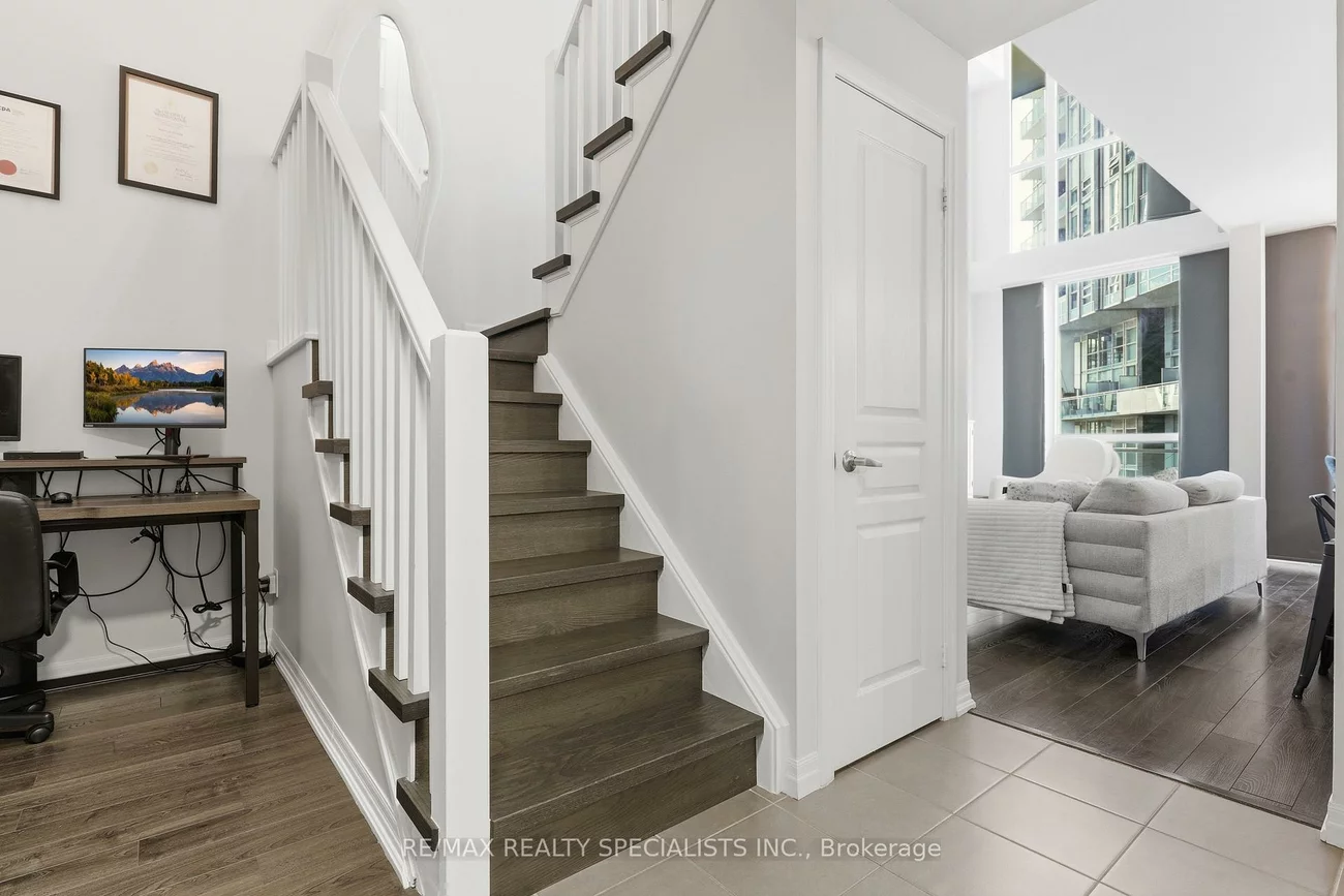 223, Webb, City Centre, Mississauga