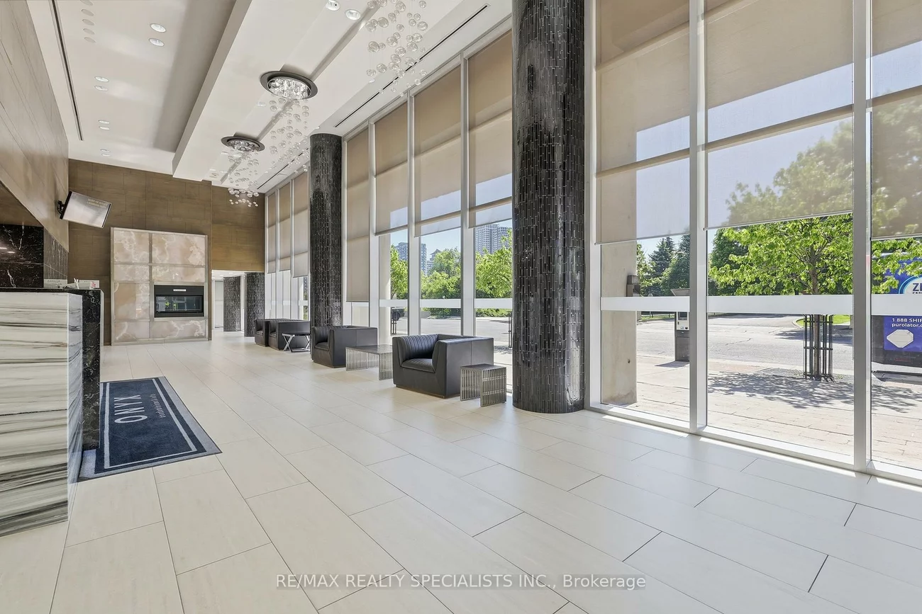 223, Webb, City Centre, Mississauga