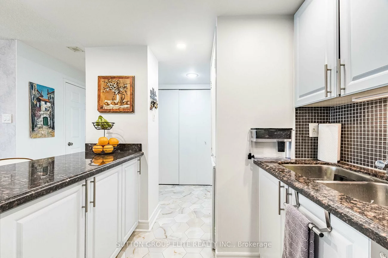 2091, Hurontario, Cooksville, Mississauga