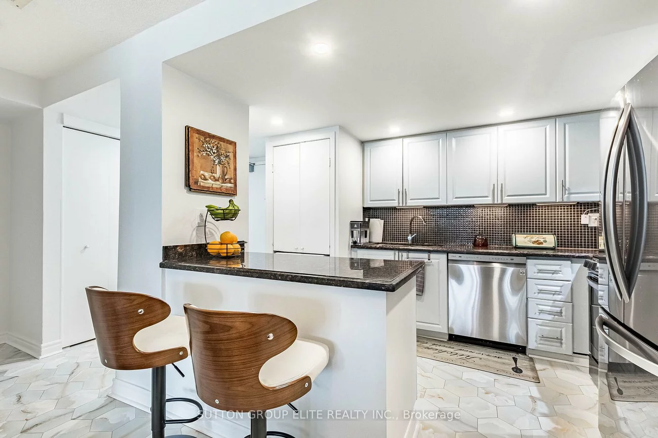 2091, Hurontario, Cooksville, Mississauga