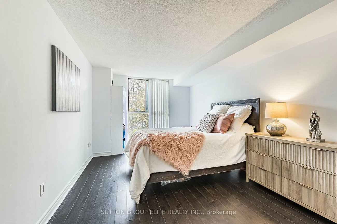 2091, Hurontario, Cooksville, Mississauga