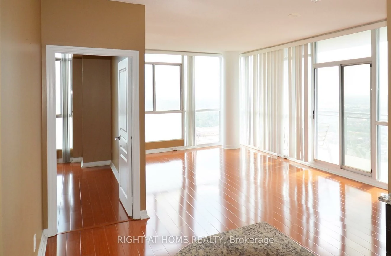 225, Webb, City Centre, Mississauga