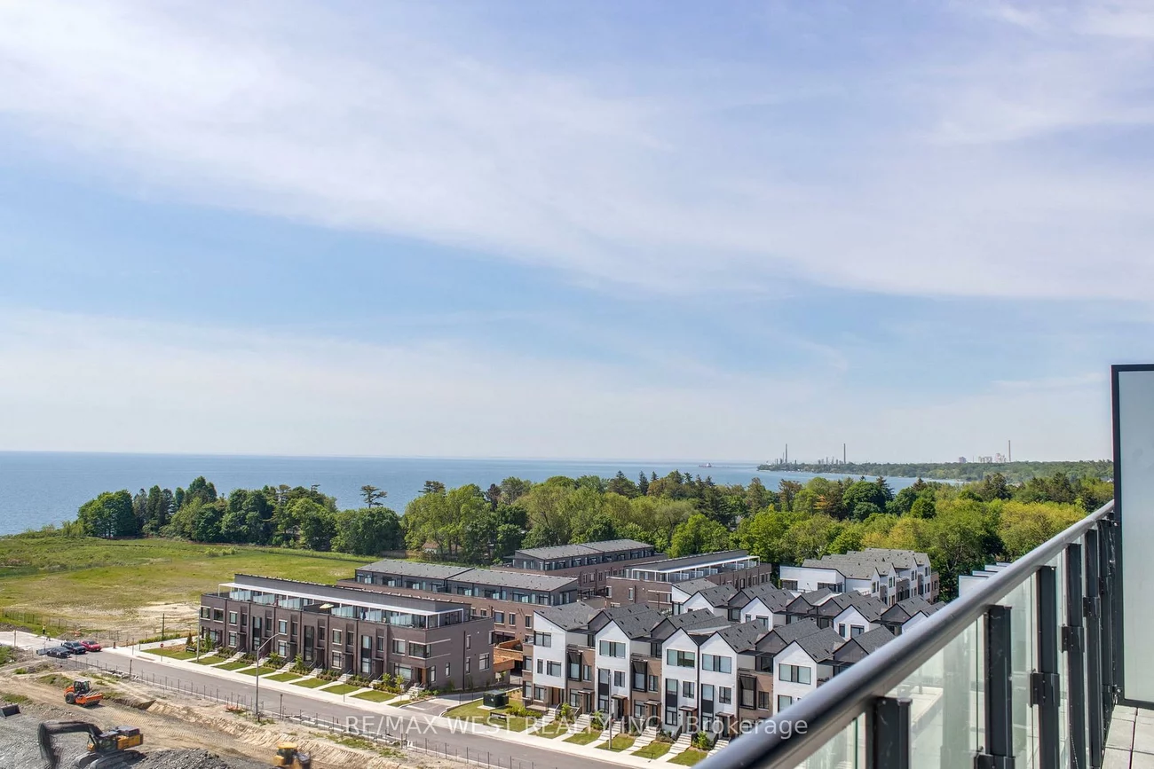 251, Masonry, Port Credit, Mississauga