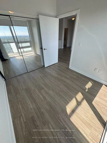 430, Square One, City Centre, Mississauga