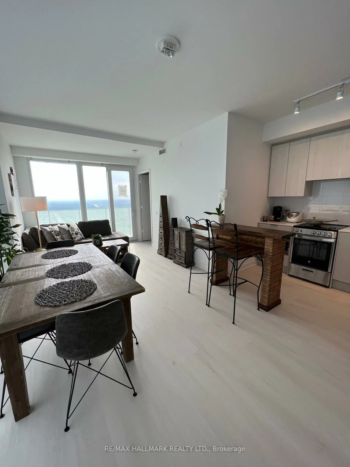 3900, Confederation Pkwy, City Centre, Mississauga