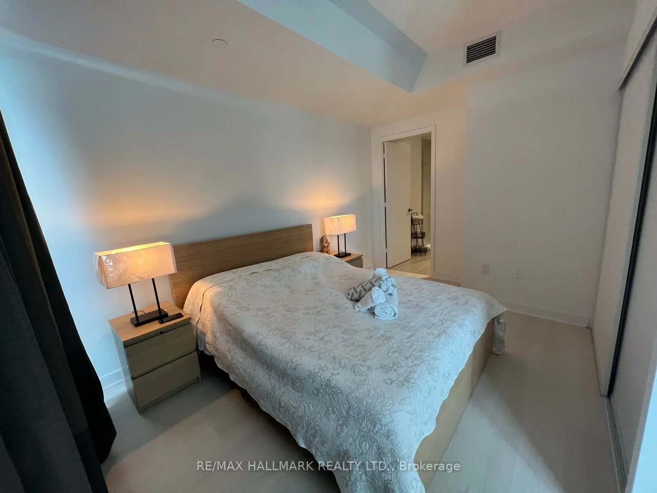 3900, Confederation Pkwy, City Centre, Mississauga