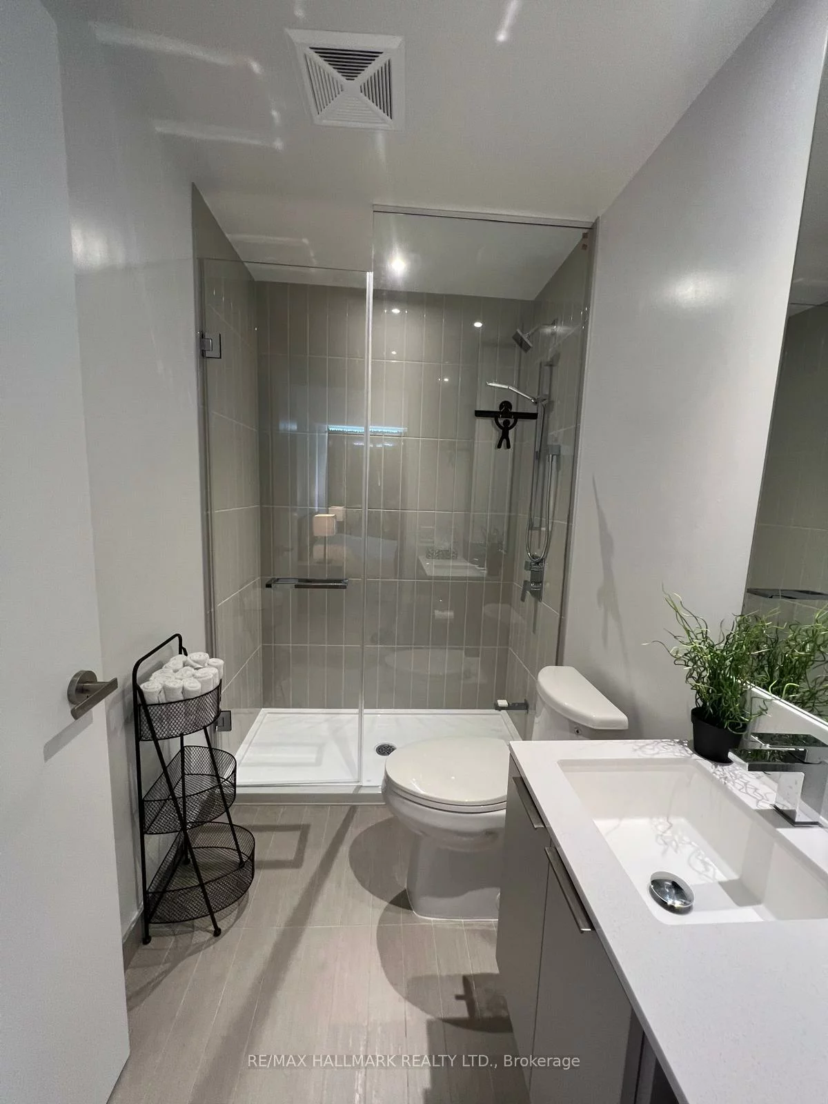 3900, Confederation Pkwy, City Centre, Mississauga