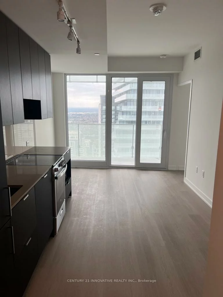 3883, Quartz, City Centre, Mississauga