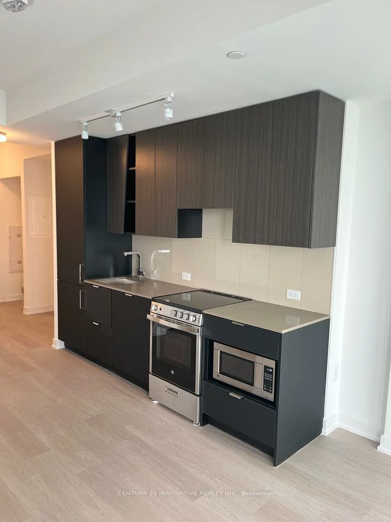 3883, Quartz, City Centre, Mississauga