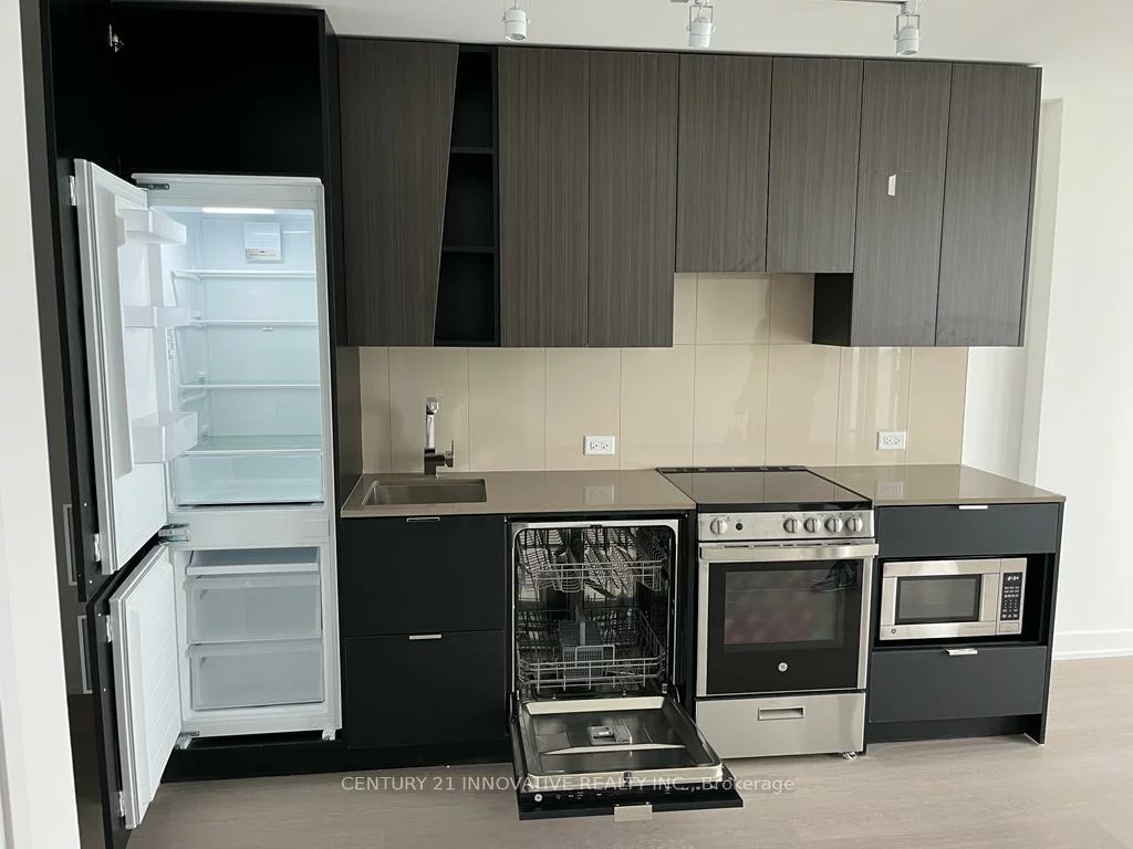 3883, Quartz, City Centre, Mississauga